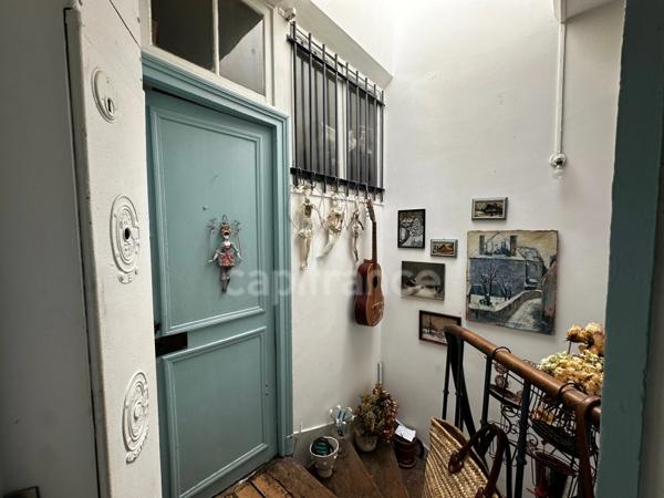 Dpt Paris (75), PARIS 11ème Arrt - Impasse privée quartier Popincourt - Appartement ancien à rénover - 2 pièces - 36 m2