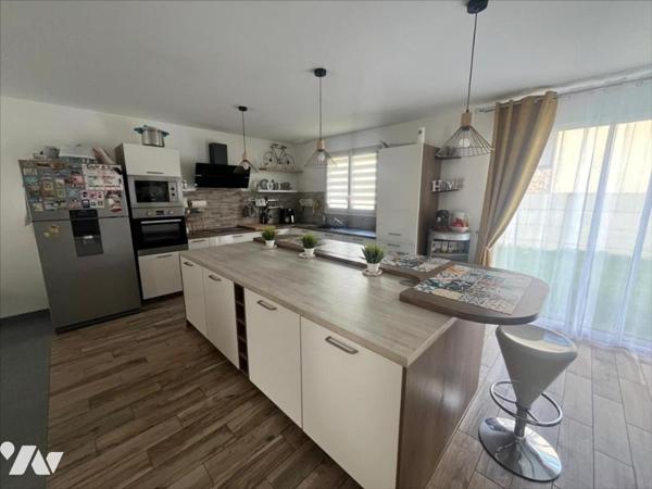 Pavillon récent de 2020, de type 5 pièces, d'une superficie de 91.25 m², édifié sur un terrain de 29