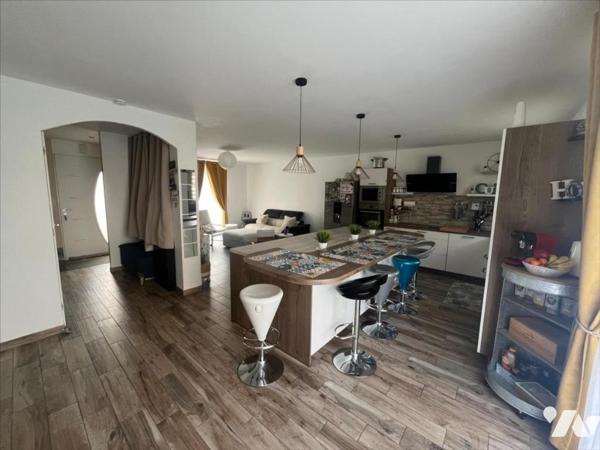 Pavillon récent de 2020, de type 5 pièces, d'une superficie de 91.25 m², édifié sur un terrain de 29