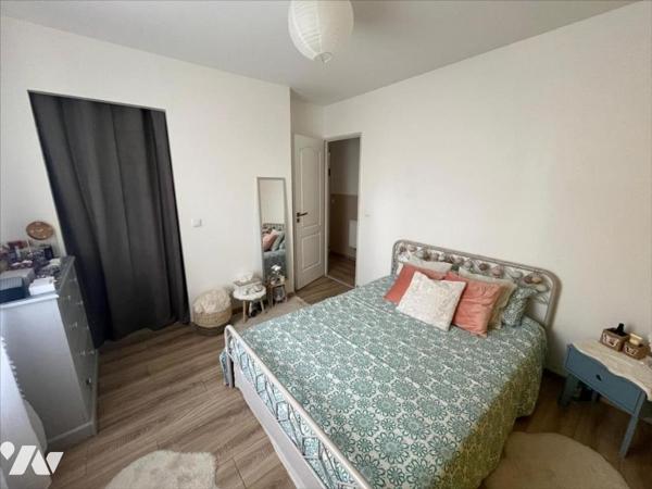 Pavillon récent de 2020, de type 5 pièces, d'une superficie de 91.25 m², édifié sur un terrain de 29