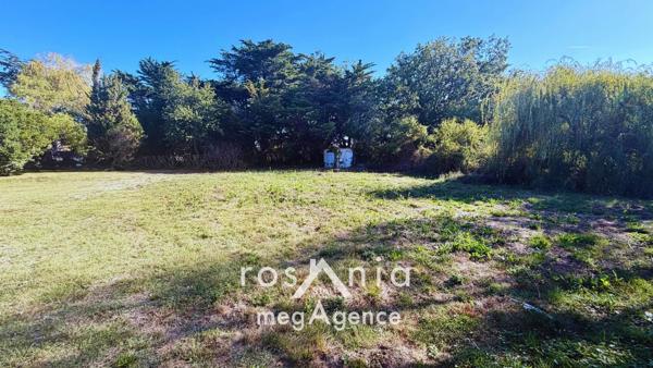 Terrain à SABLES D OLONNE, 85180 - 1216m²