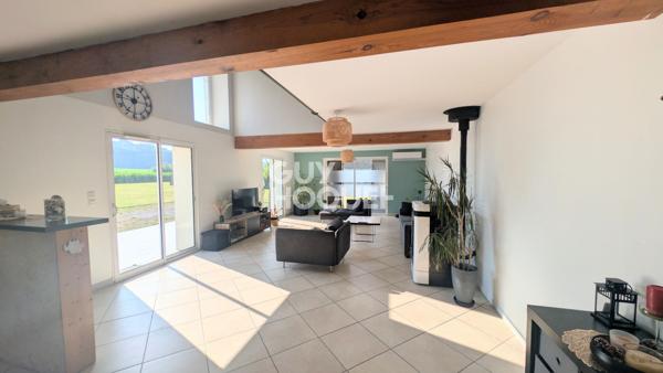 Ancien chai rénové avec charme et beaux volumes
