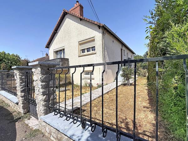 Maison à vendre à Angerville 4 pièce(s) 90 m2