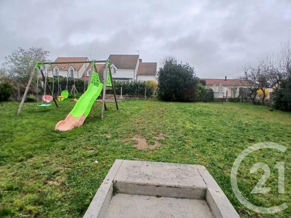 Maison à vendre  6 pièces - 146 m 2   NERIS LES BAINS  - 03