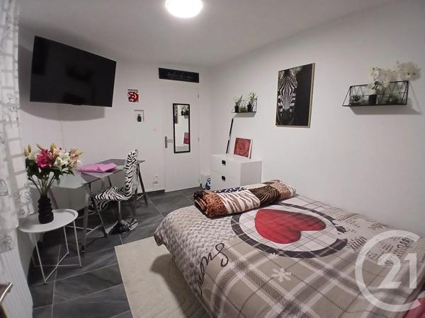 Maison à vendre  6 pièces - 146 m 2   NERIS LES BAINS  - 03