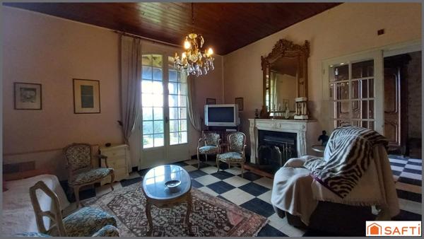 Maison en pierre 201m2, 4chambres, dépendances , parcelle 6ha