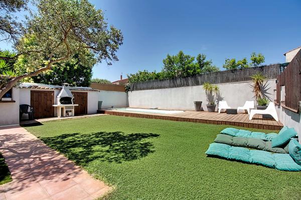 Maison T4 90 m² avec garage, beau jardin et piscine, secteur Nord au calme