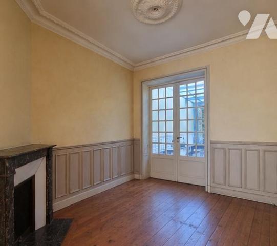 HENRIVILLE - BELLE AMIENOISE - 150 M² - JARDIN