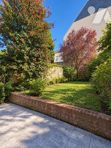 HENRIVILLE - BELLE AMIENOISE - 150 M² - JARDIN