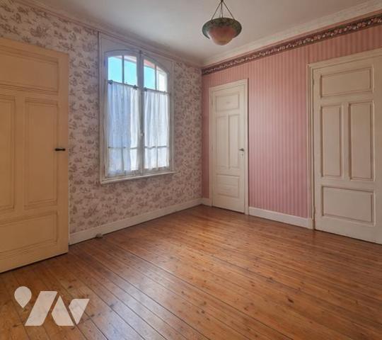 HENRIVILLE - BELLE AMIENOISE - 150 M² - JARDIN