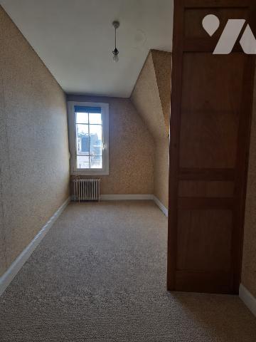 HENRIVILLE - BELLE AMIENOISE - 150 M² - JARDIN