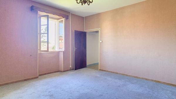 Carpentras ? Authentique mas en pierre avec fort potentiel sur 720 m² de terrain constructible
