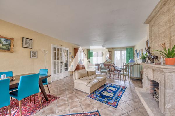 Maison Rueil Malmaison 7 pièce(s) 171m2 €1 290 000 ** - Référence 19724