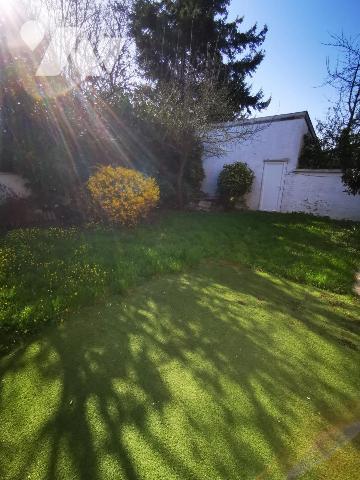 Plain-pied avec garage - secteur calme