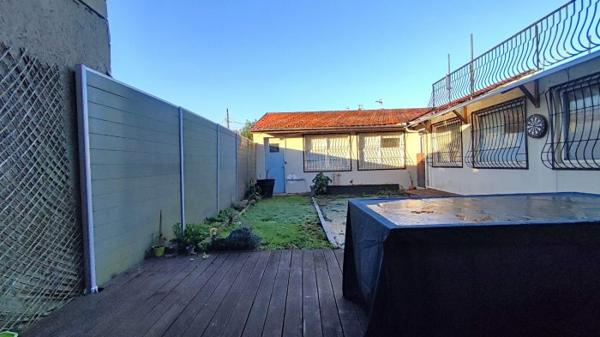 Maison mitoyenne 2 côtés Floirac 117.37 m²