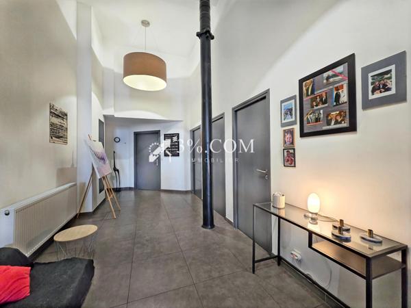 Loft 6 pièce(s) 4 chambre(s) 231.15 m²