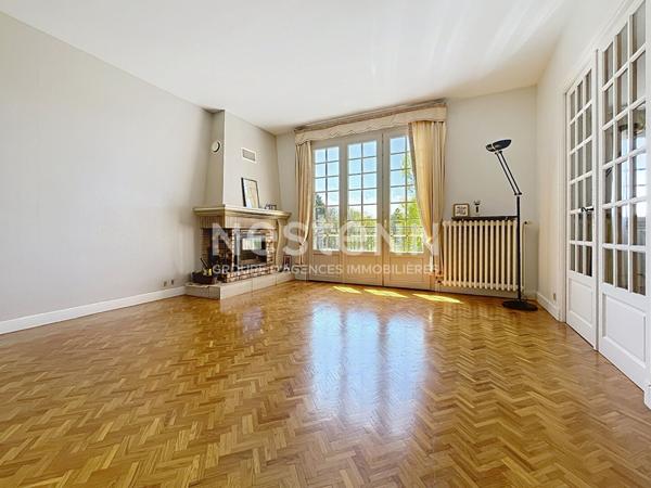 À Vendre : Maison en Pierre à Chamboulive 5 chambres