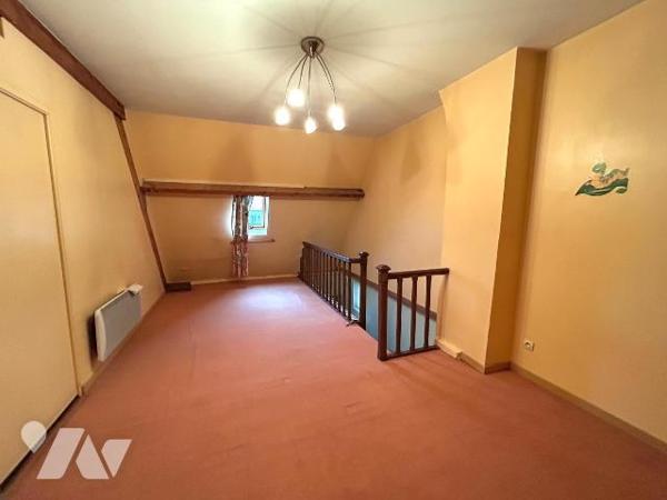 En exclusivité chez Notaires Flandres Littoral: Maison 1 mitoyenneté au c?ur de Bergues, compre...