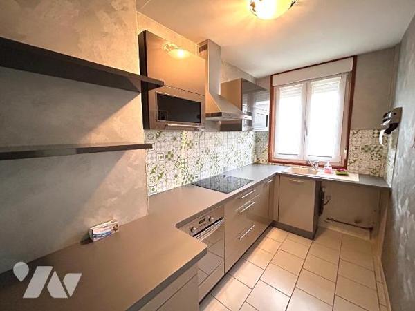 En exclusivité chez Notaires Flandres Littoral: Maison 1 mitoyenneté au c?ur de Bergues, compre...