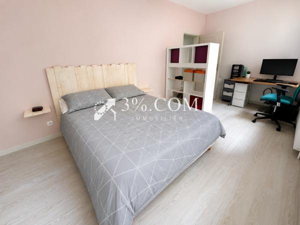 Maison 8 pièce(s) 4 chambre(s) 298 m²