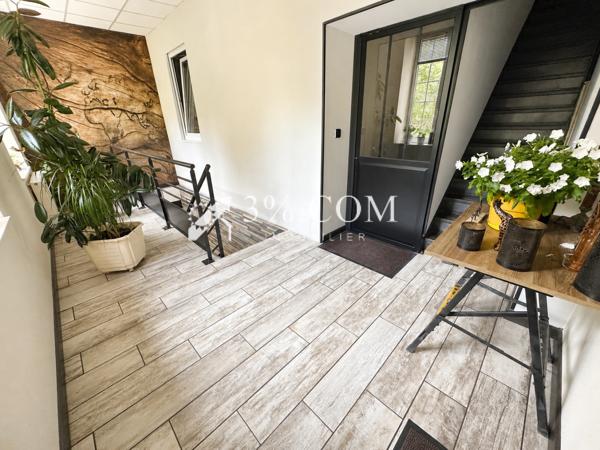 Maison 8 pièce(s) 4 chambre(s) 298 m²