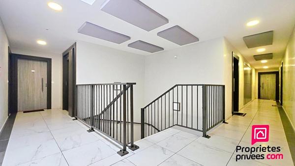 Appartement Francheville 1 pièces 30 m2