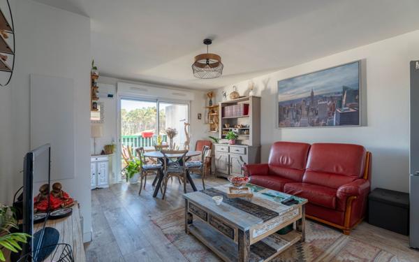 Appartement à vendre    3 pièces •  Bias