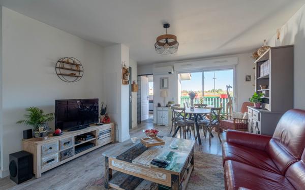 Appartement à vendre    3 pièces •  Bias