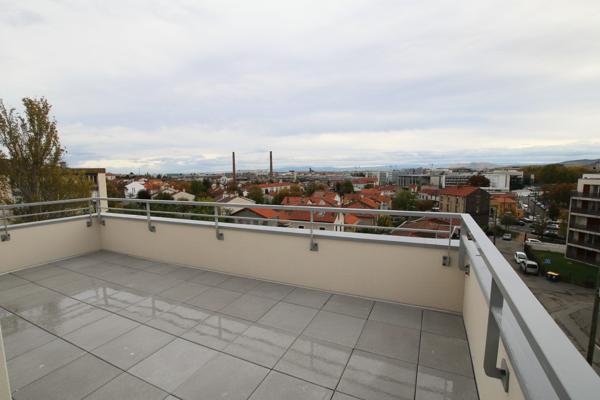 Appartement Clermont Ferrand 4 pièce(s)- terrasse - garage