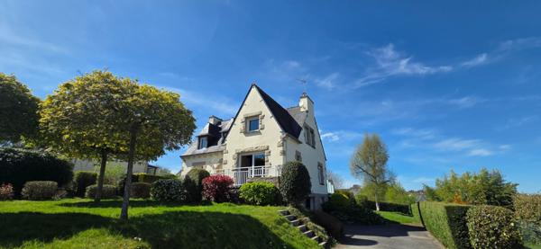 A vendre Maison néo-bretonne sur sous-sol située à Léhon/DInan - Proche de la Rance