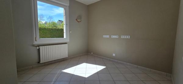 A vendre Maison néo-bretonne sur sous-sol située à Léhon/DInan - Proche de la Rance