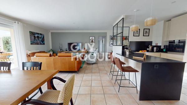 MAISON À VENDRE DE 6 PIÈCES DE 143,79 M²