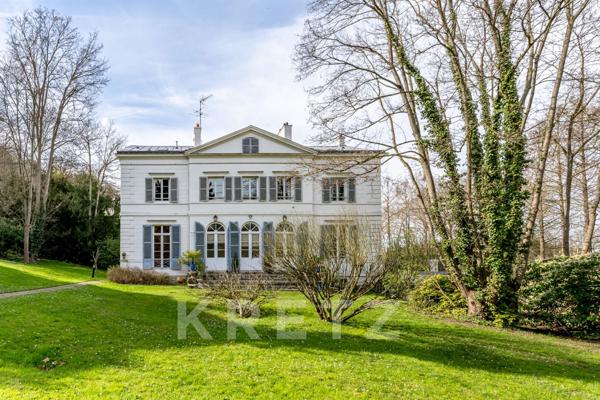 Appartement de réception dans un hôtel particulier