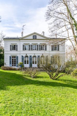 Appartement de réception dans un hôtel particulier