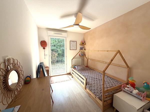 SEIGNOSSE BOURG , APPARTEMENT T4 EN REZ-DE-JARDIN