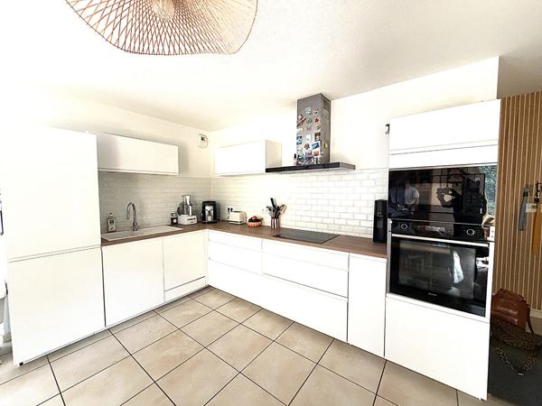 SEIGNOSSE BOURG , APPARTEMENT T4 EN REZ-DE-JARDIN