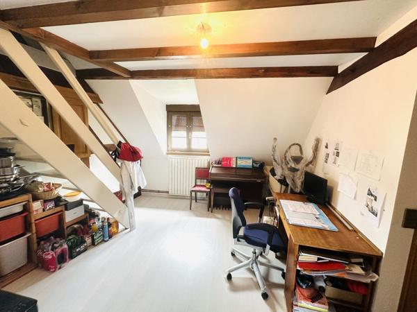 Appartement 3/4 pièces 107m2 en duplex, garage au centre de Saverne