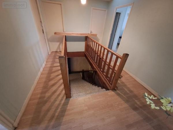 Fonds et/ou murs commerciaux à vendre à Saint-Flour dans le Cantal (15100), ref : 044/1242