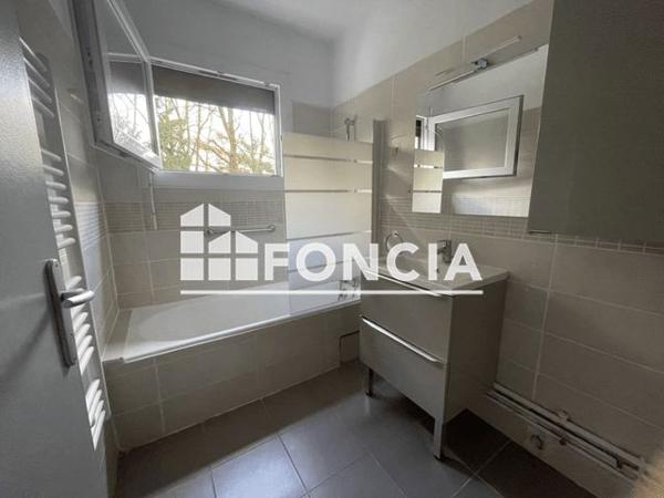 Location Appartement 4 pièces 81.53 m² - BATIMENT A - ESCALIER D Meylan 38240