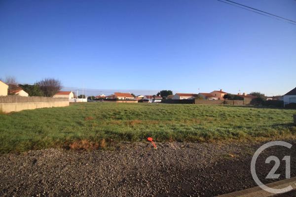 Terrain à vendre  321 m 2   ST HILAIRE DE RIEZ  - 85
