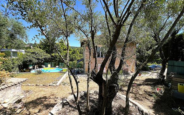 Maison à vendre    4 pièces •  Mougins