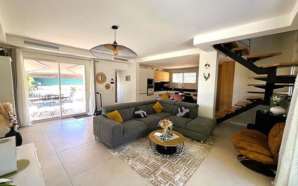 Maison à vendre    4 pièces •  Mougins