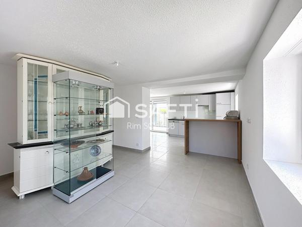 À vendre – Maison entièrement rénovée d'environ 217 m² à Hégenheim