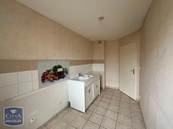 Appartement à louer 3 pièces 64.97m² Épernay (51200)