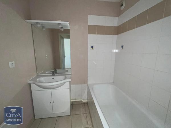 Appartement à louer 3 pièces 64.97m² Épernay (51200)