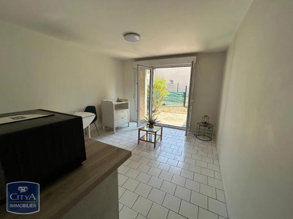 Appartement à louer 1 pièce 28.43m² Tarbes (65000)