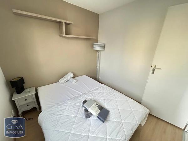 Appartement à louer 1 pièce 28.43m² Tarbes (65000)