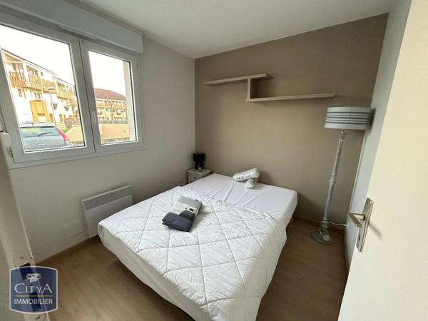 Appartement à louer 1 pièce 28.43m² Tarbes (65000)
