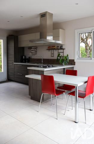 Maison à vendre 6 pièces 131 m² Les Herbiers