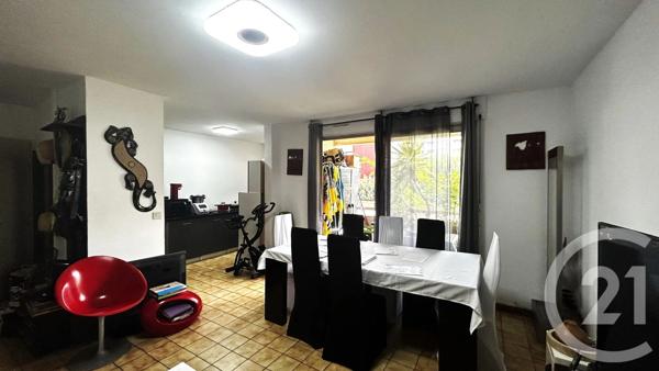 Appartement T4 à vendre  4 pièces - 73,37 m 2   TOULON  - 83
